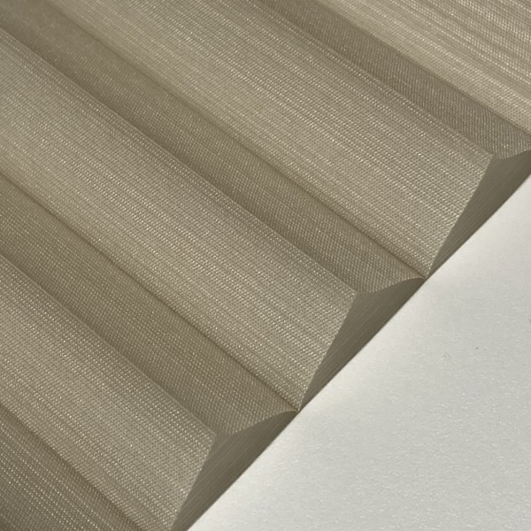 Pleated blind Miss Madagascar Beige