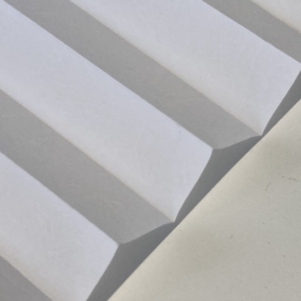 Pleated blind Crush-Light snow white