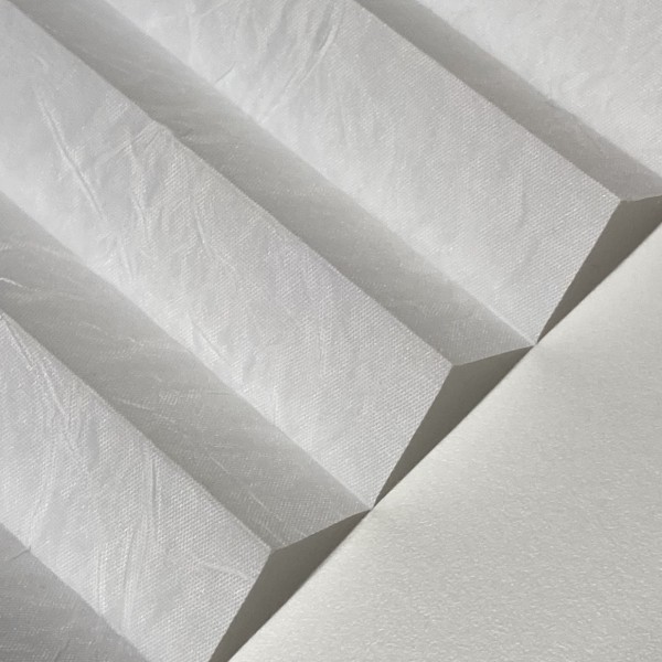 Pleated blind Crush pearl white