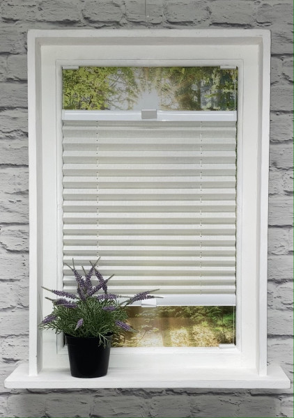 Pleated blind Sahara pearl white