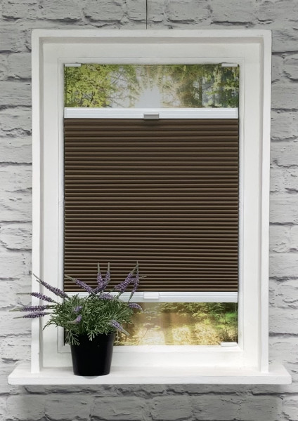 Honeycomb pleated blind 100% blackout Soft Brown