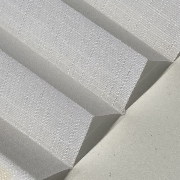 Pleated blind Marica White