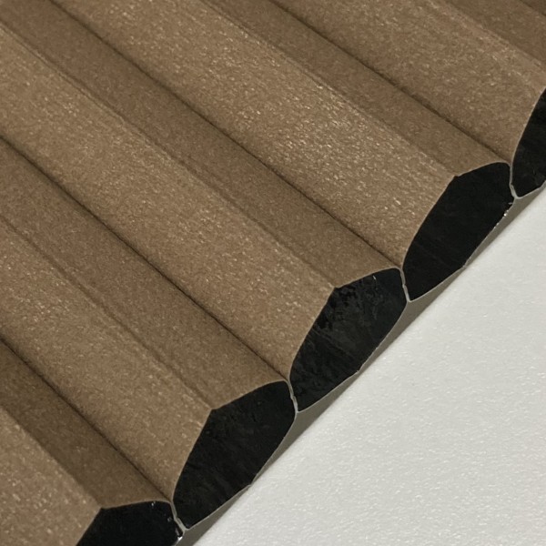 Honeycomb pleated blind 100% blackout Soft Brown