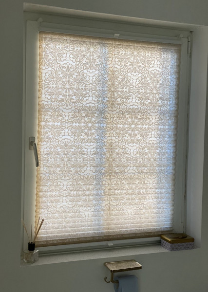 Pleated blind Oriental Metallic Beige