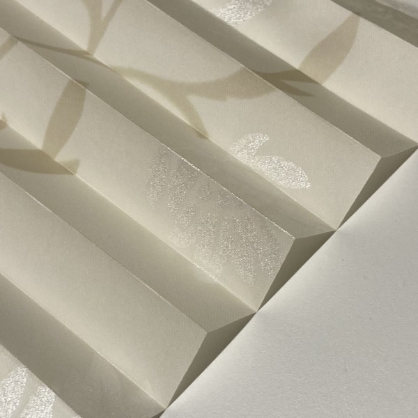 Pleated blind Flowers Metallic Sand