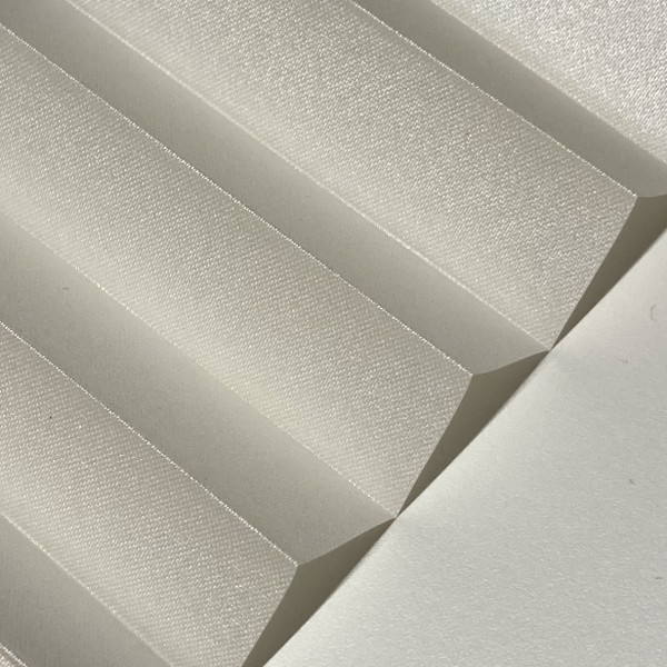 Pleated blind Vegas metallic ice