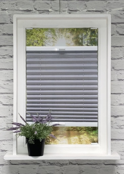 Pleated blind Crush pearl silver-grey