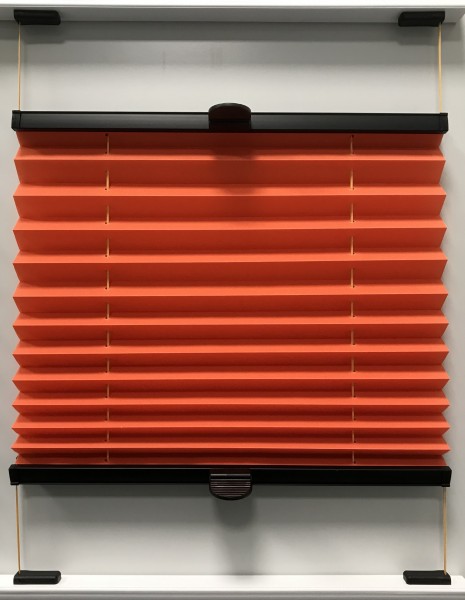 Pleated blind Sina brick red