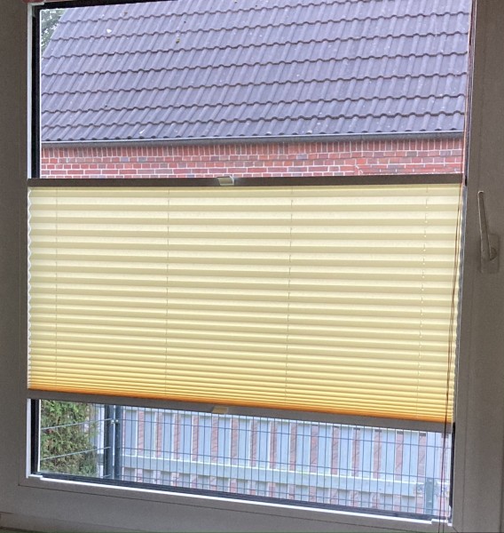 Pleated blind Kyoto pearl saffron