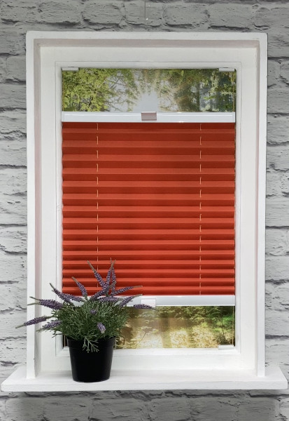 Pleated blind Sina brick red