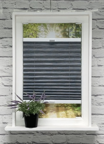 Pleated blind Bamboo Black & White