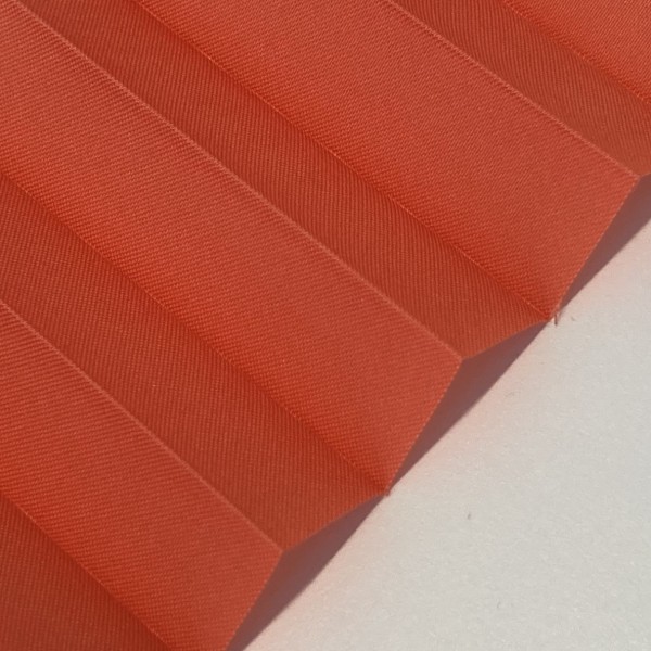 Pleated blind Sina brick red