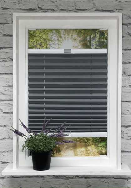 Pleated blind Sunset Blackout Gray