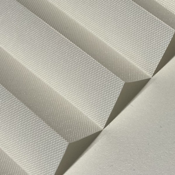 Pleated blind Samba pearl white