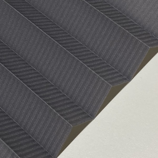Pleated blind Royal Perl dark gray