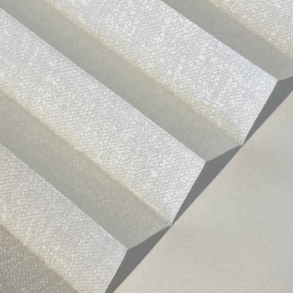 Pleated blind Sahara White