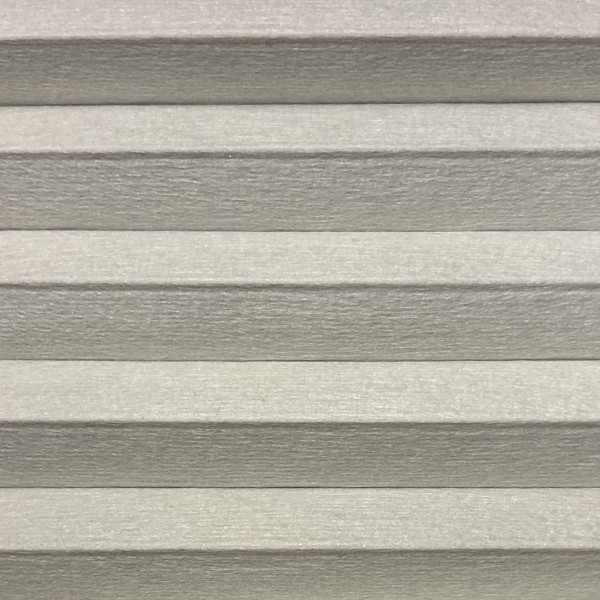 Honeycomb pleated blind 100% blackout Soft White