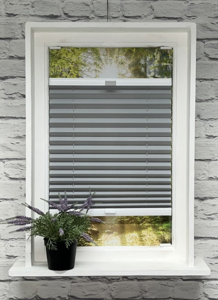 Pleated blind Royal Perl light gray