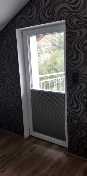 Honeycomb pleated blind 100% blackout Soft dark gray