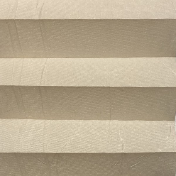 Pleated blind Crush pearl cream
