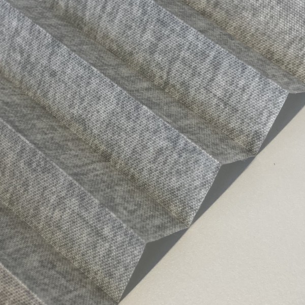 Pleated blind Sahara pearl light gray