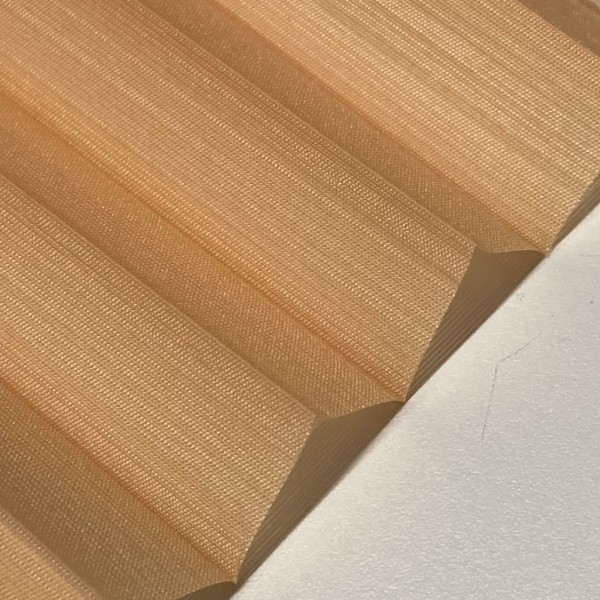 Pleated blind Miss Madagascar Orange
